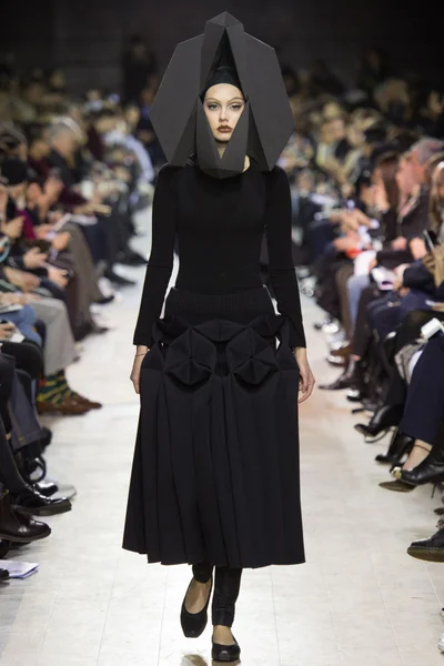 Look 2